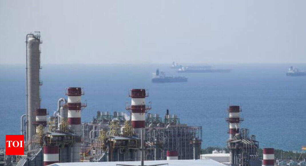 India inks pact with Iran to pay crude bill in rupee India inks pact with Iran to pay crude bill in rupee