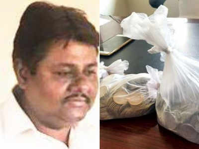 Fined Rs 5,000 for stocking plastic, Mumbai trader turns up with 3 bags of coins
