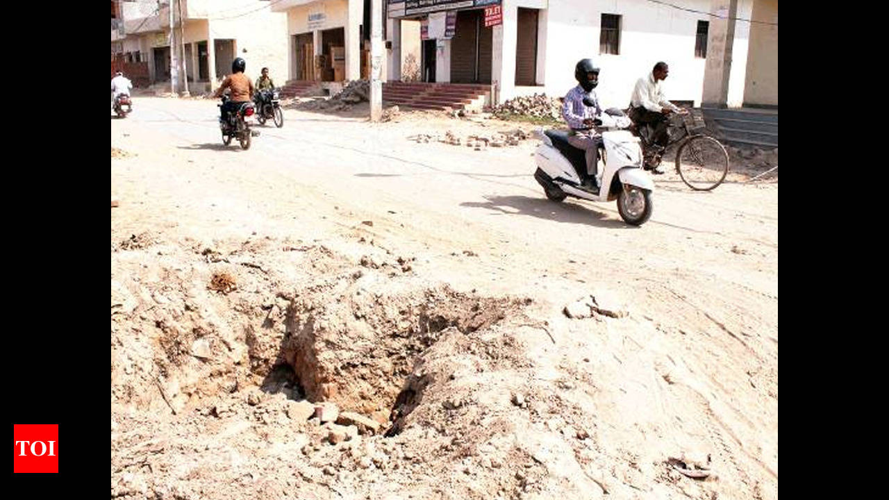 Zirakpur roads in pitiable condition Chandigarh News Times of