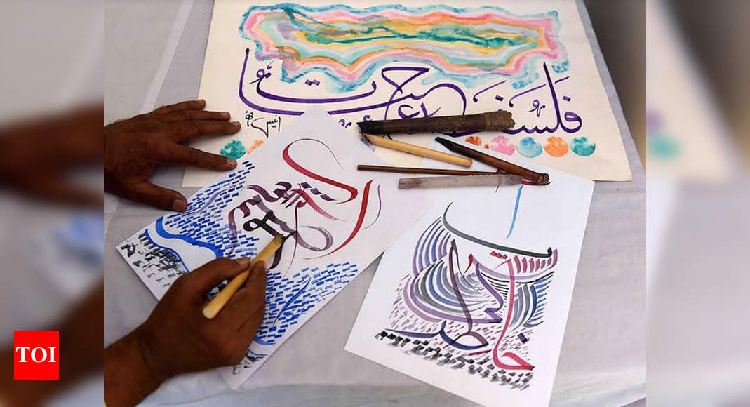 To revive their art Calligraphers found boon in Delhi Urdu festival