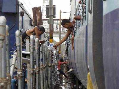 Water woes in trains: Railways comes up with plan to fill coaches with water in 5 minutes