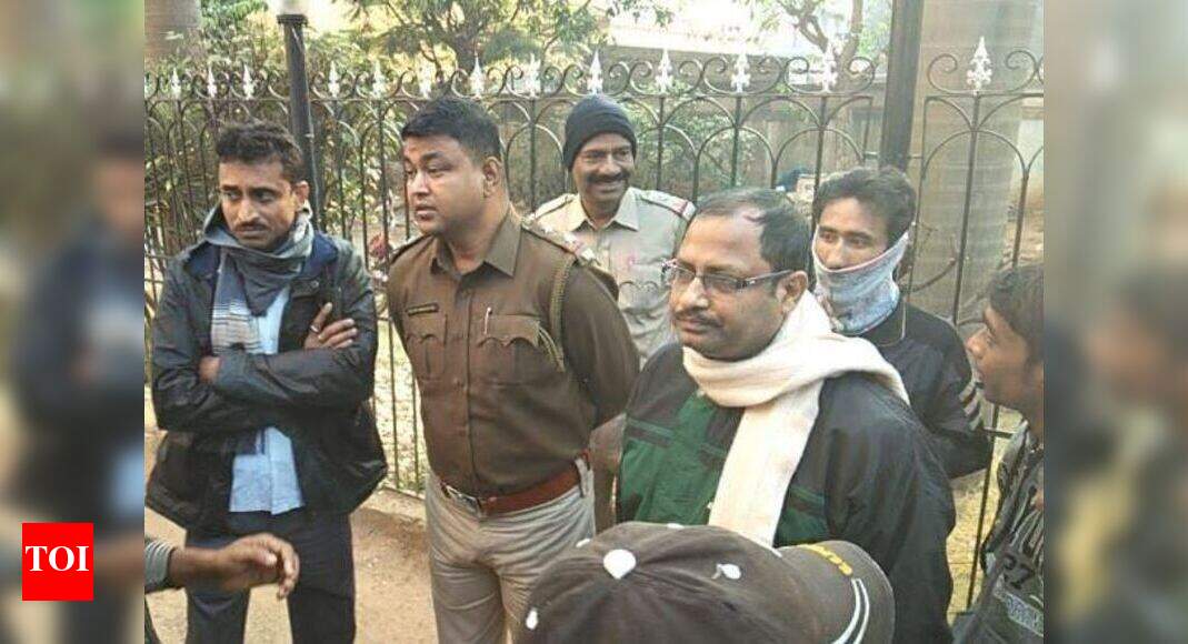 BJP worker shot dead in West Bengal | Kolkata News - Times of India