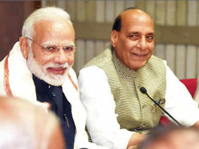 Government ready to discuss all issues: PM at all-party meet