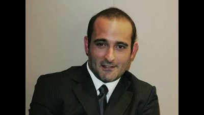 Speed-boat expenses allowed in hands of actor Akshaye Khanna
