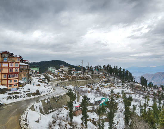 Weather in Himachal Pradesh turns icy, Keylong freezes at -17 | Times ...