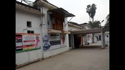 BJP, JD(U) offices wear deserted look in Patna