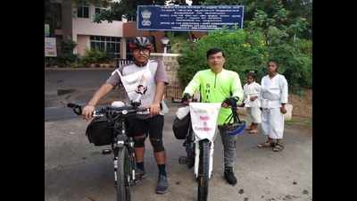 GST official, retd soldier cycle to Kanyakumari