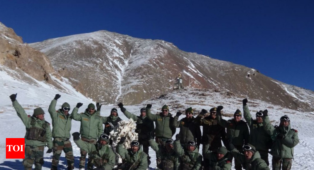 Top Army commander visits strategic Karakoram Pass in J&K's Ladakh ...