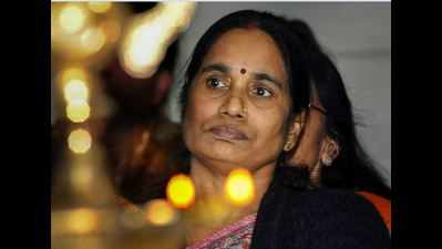 Society, government should come forward to work for women's safety: Nirbhaya's mother