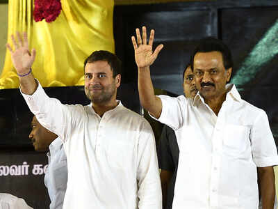 Stalin proposes Rahul Gandhi's name as PM candidate for 2019 polls