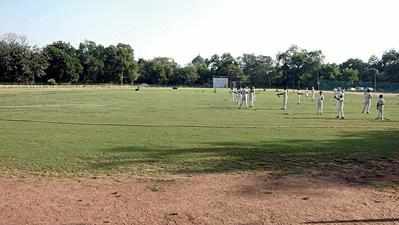 Row over entry fees for cricket tournament at MS University