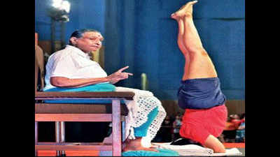 Geeta Iyengar, renowned yoga exponent, passes away at 74