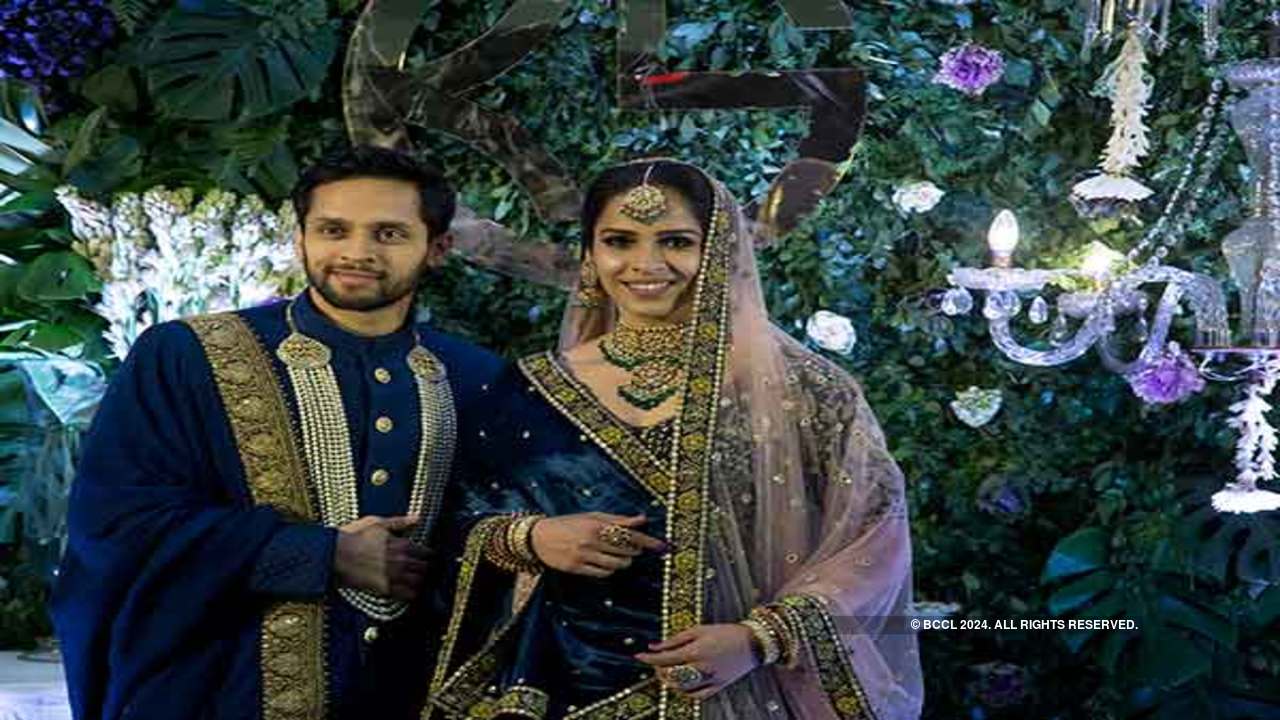 Saina Nehwal and Parupalli Kashyap Wedding Reception Ceremony - New Mehndi  Designs & Fashion | Lehenga color combinations, Bridal lehenga, Bridal  mehendi designs