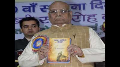 Governor Lalji Tandon felicitates Hindi writers