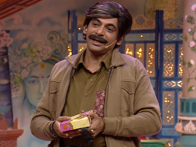 Kanpur Wale Khuranas Review: Sunil Grover delivers a power-packed performance as Mr Pramod Kumar