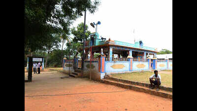 Karnataka: Seer plotted food poisoning to oust temple trustee