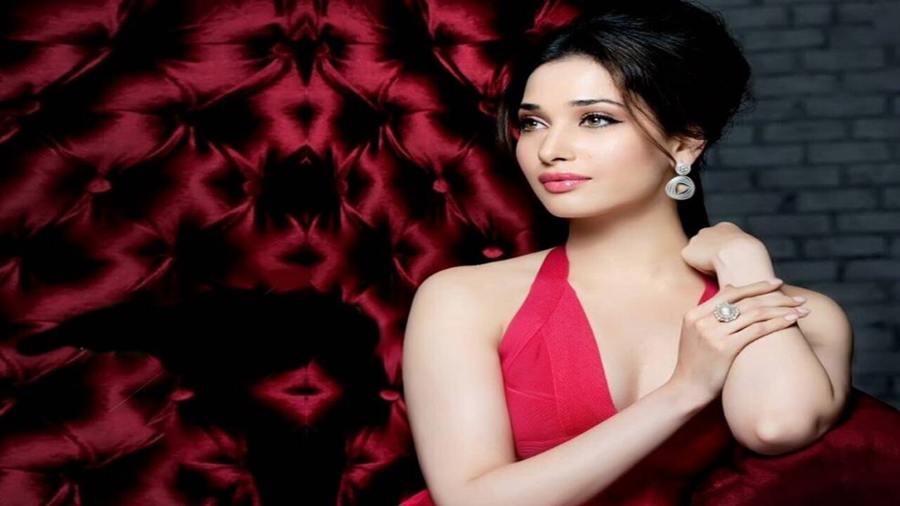 Birthday special: Tamannaah Bhatias top dance numbers that show off her  sizzling moves | Telugu Movie News - Times of India