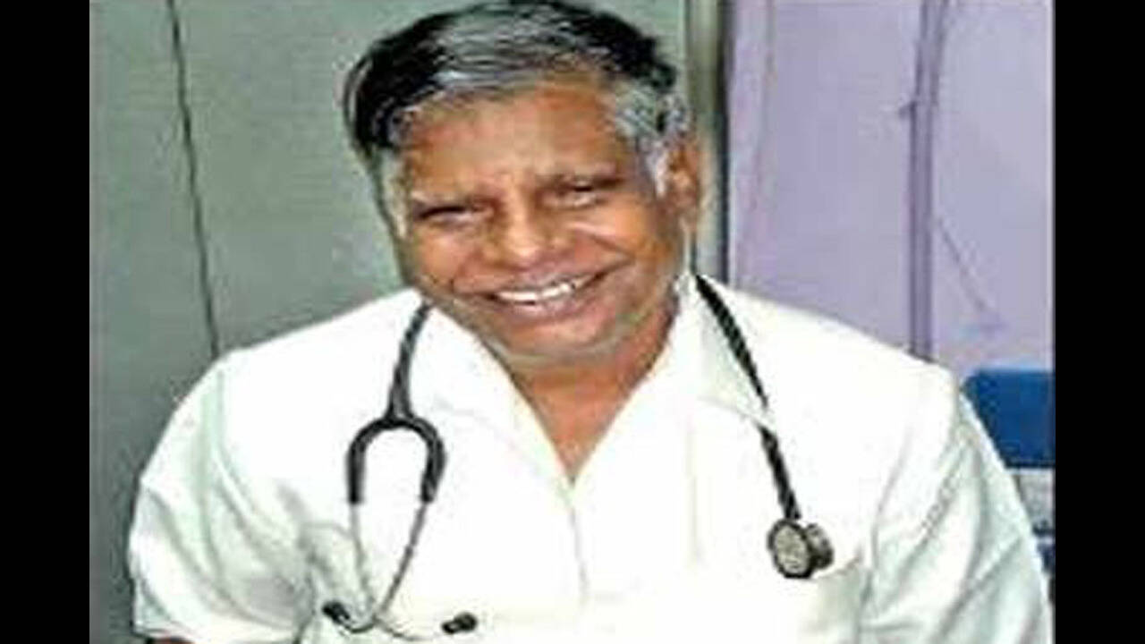 PM Modi hails Chennai's Rs 5 doctor as hero | Chennai News - Times