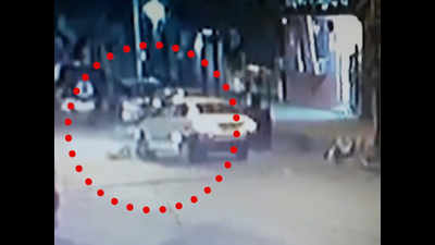 On cam: Car mows down couple in Mumbai’s Vasai