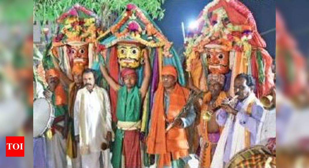 Adi Mohotsav begins at Bhopal Haat | Bhopal News - Times of India