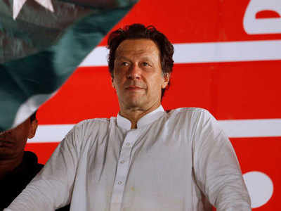 Pakistan army chief backs Imran Khan's peace initiatives