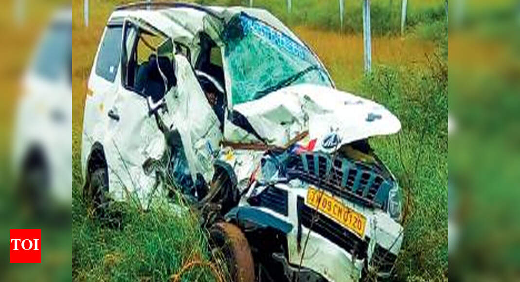 Three killed, six injured as truck rams car near Kanchi | Chennai News ...