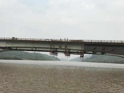 bridge mumbai towards thrown weeks open two after bound lane file gujarat