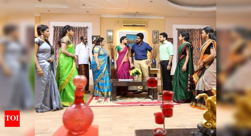 Pagal Nilavu written update, December 22, 2018 Dilip exposes Sneha’s(02)