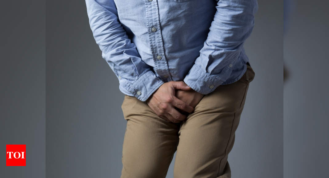 Holding your pee has this surprising effect on your body, according to science photo