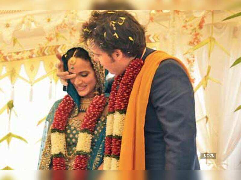 Joe Wright It feels incredible to be married Anoushka Hindi Movie