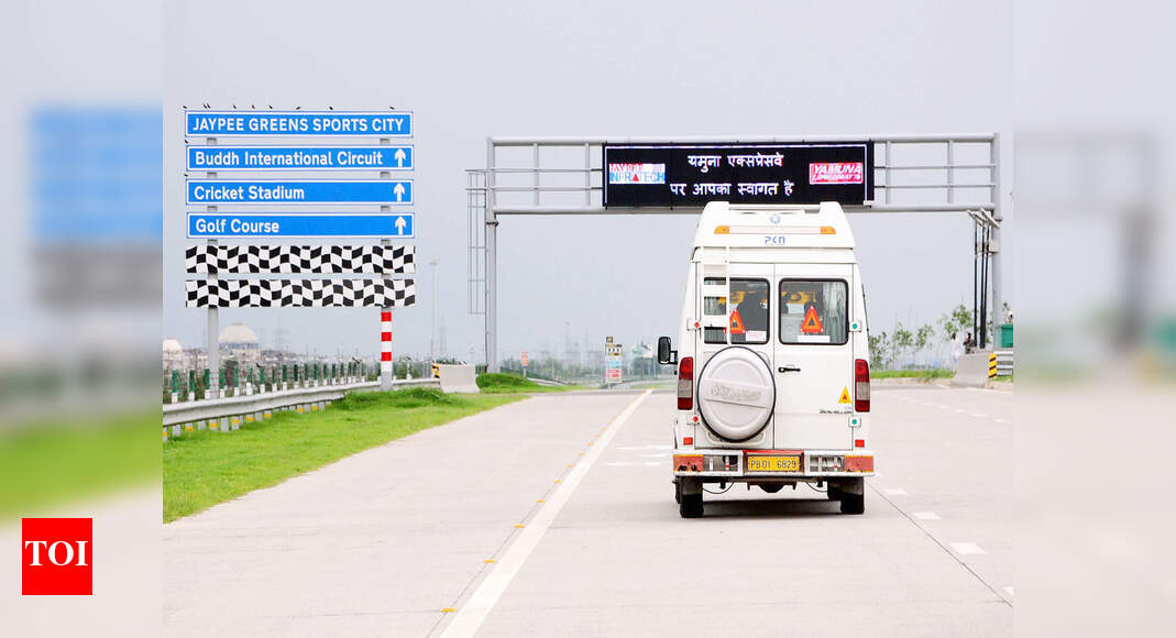 Riders know location of cameras: Why speeding is a concern | Noida News ...