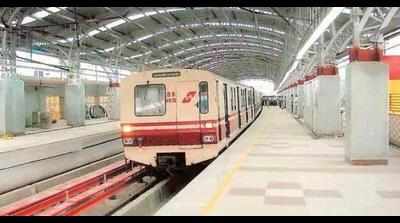 Kolkata: Underground metro suffers mishap, 11 hospitalised after inhaling smoke
