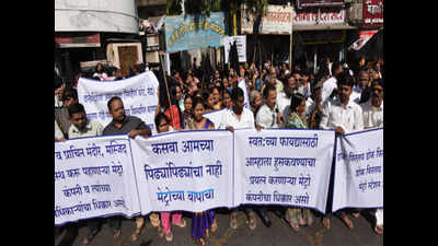 Residents protest against Kasba Peth Metro station