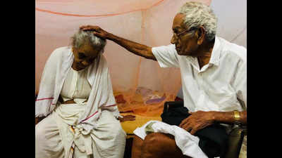 Kerala: Married couple separated during freedom struggle meet after 72 years