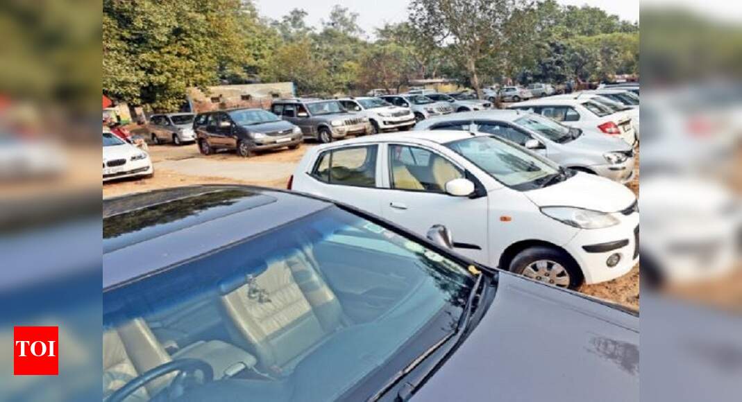 Valet parking, free erick rides at Lajpat Nagar, courtesy