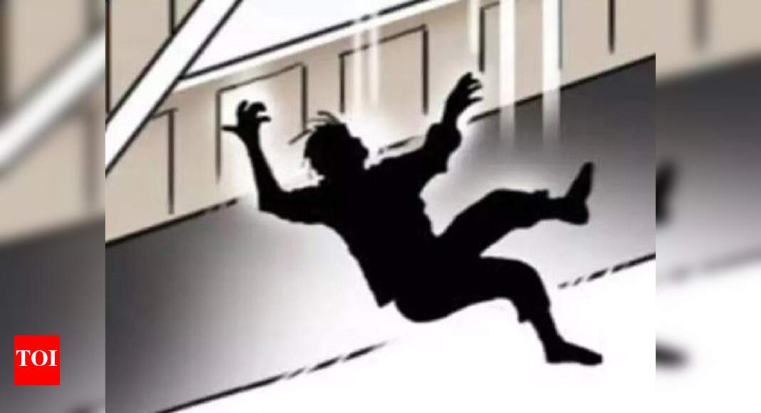 12-year-old boy falls off 3rd floor in school, hurt | Delhi News ...