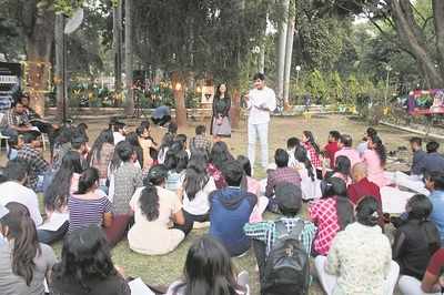 Nagpur parks turn into popular venues for poetry meets, open mics and jam sessions