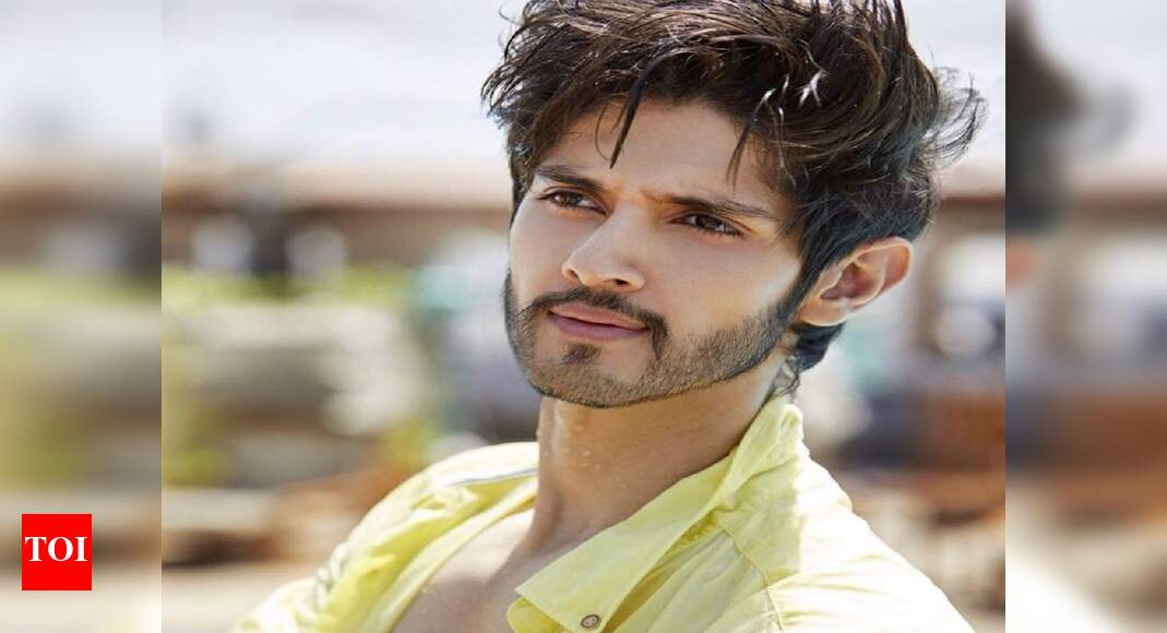 Former Bigg Boss contestant Rohan Mehra finds a new reason to be ...