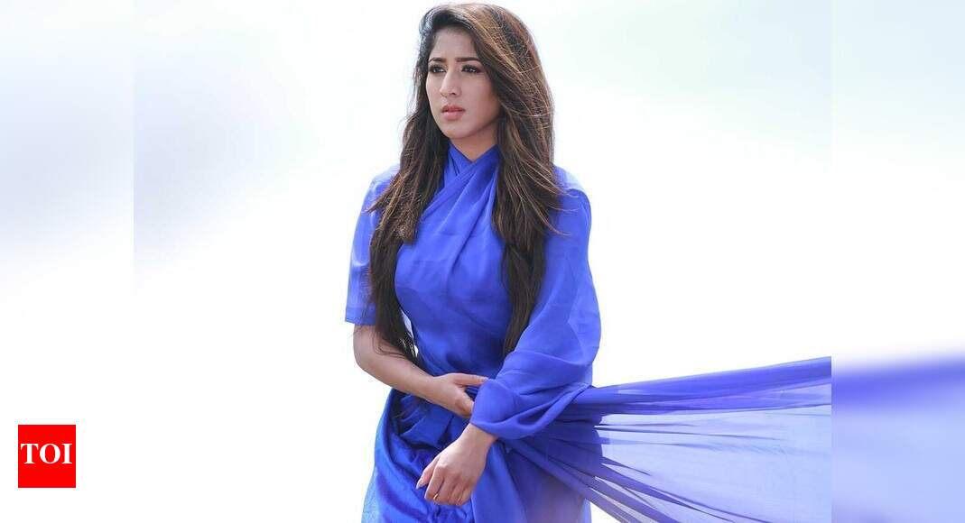 Shilpa Raj records a Sanskrit song for Praana | Malayalam Movie News ...