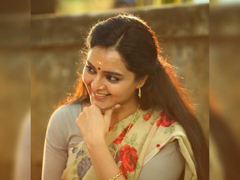 Actress Manju Warrier Manju Warrier Posts A Heartfelt Note About The Year That Has Gone By Malayalam Movie News Times Of India