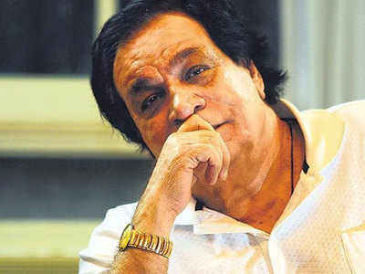 Kader Khan's friend says that he was upset nobody from industry came to take care of him