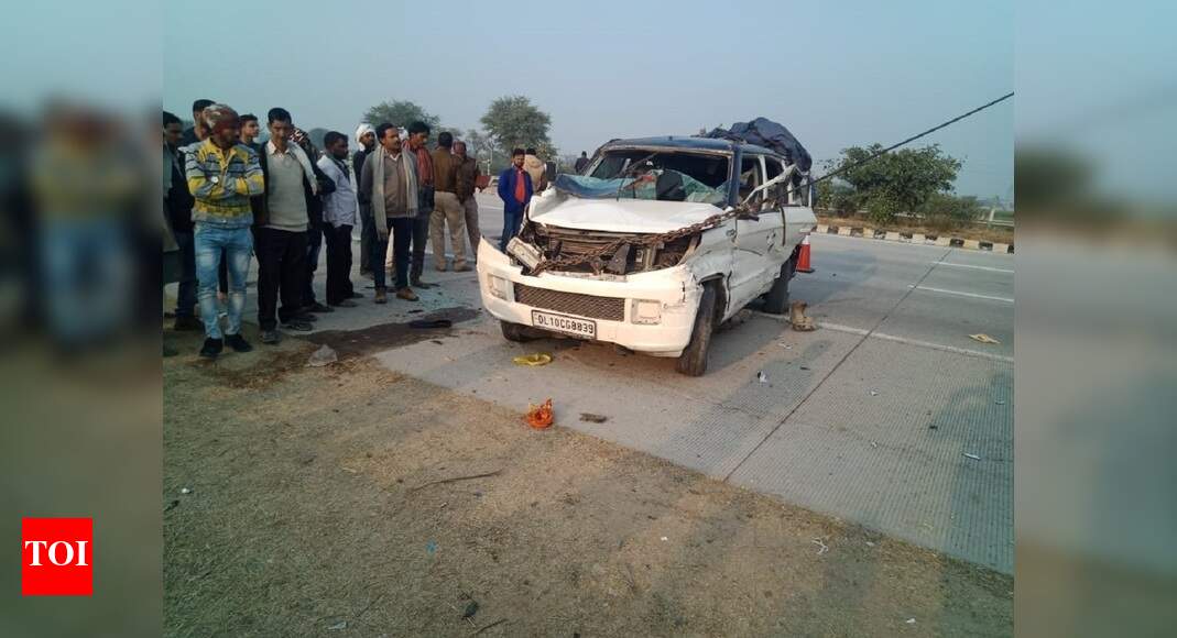 UP Four killed in Yamuna Expressway accident Agra News Times of India