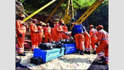 SC to hear PIL today on rescuing Meghalaya miners