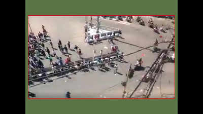 Sabarimala row: Mob attacks hartal supporters at Edappal in Malappuram district of Kerala