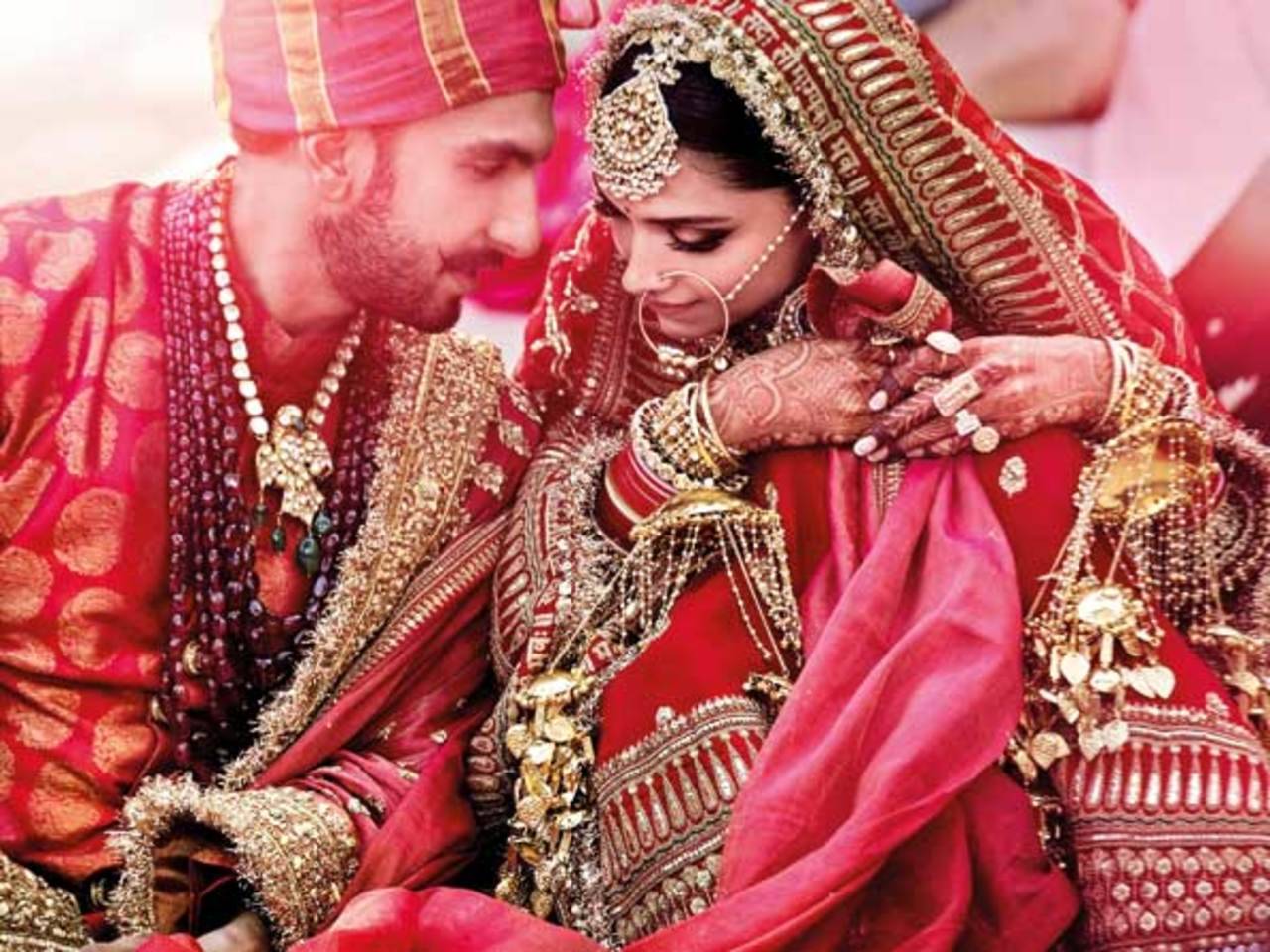 4 Ranveer Singh looks that you can easily recreate this wedding
