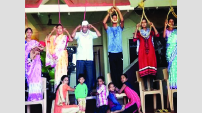 Farmer’s family protests with necks in nooses, pic goes viral