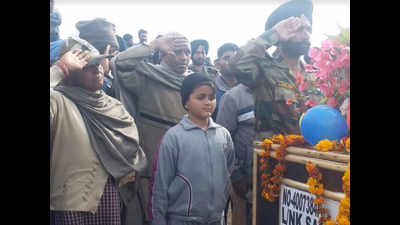 Martyred in Poonch, army jawan cremated at native village