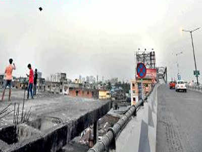 Maa flyover may get four feet fence to keep out kite strings
