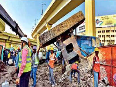 MahaMetro to fix penalty on contractor for Nashik Phata piling rig ...
