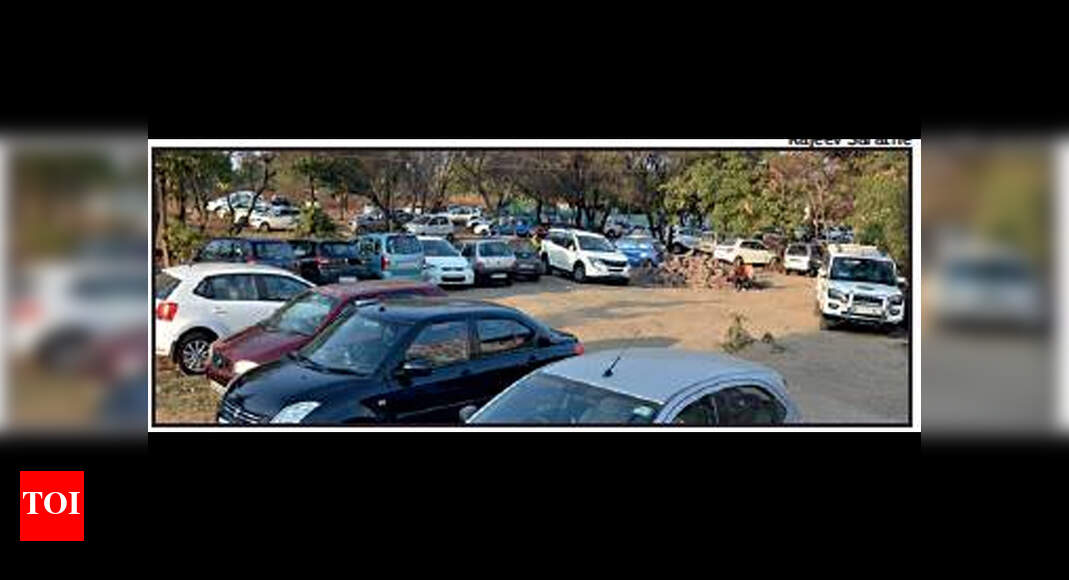 Green belt in Bhopal’s heart turns into parking zone Bhopal News